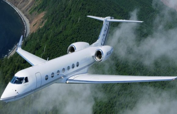 Заказать 
                            
                            GULFSTREAM G550
                         для группового перелета