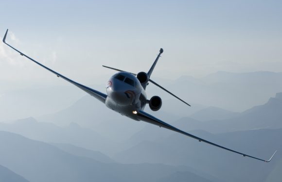 Заказать 
                            
                            DASSAULT FALCON 7X
                         для группового перелета